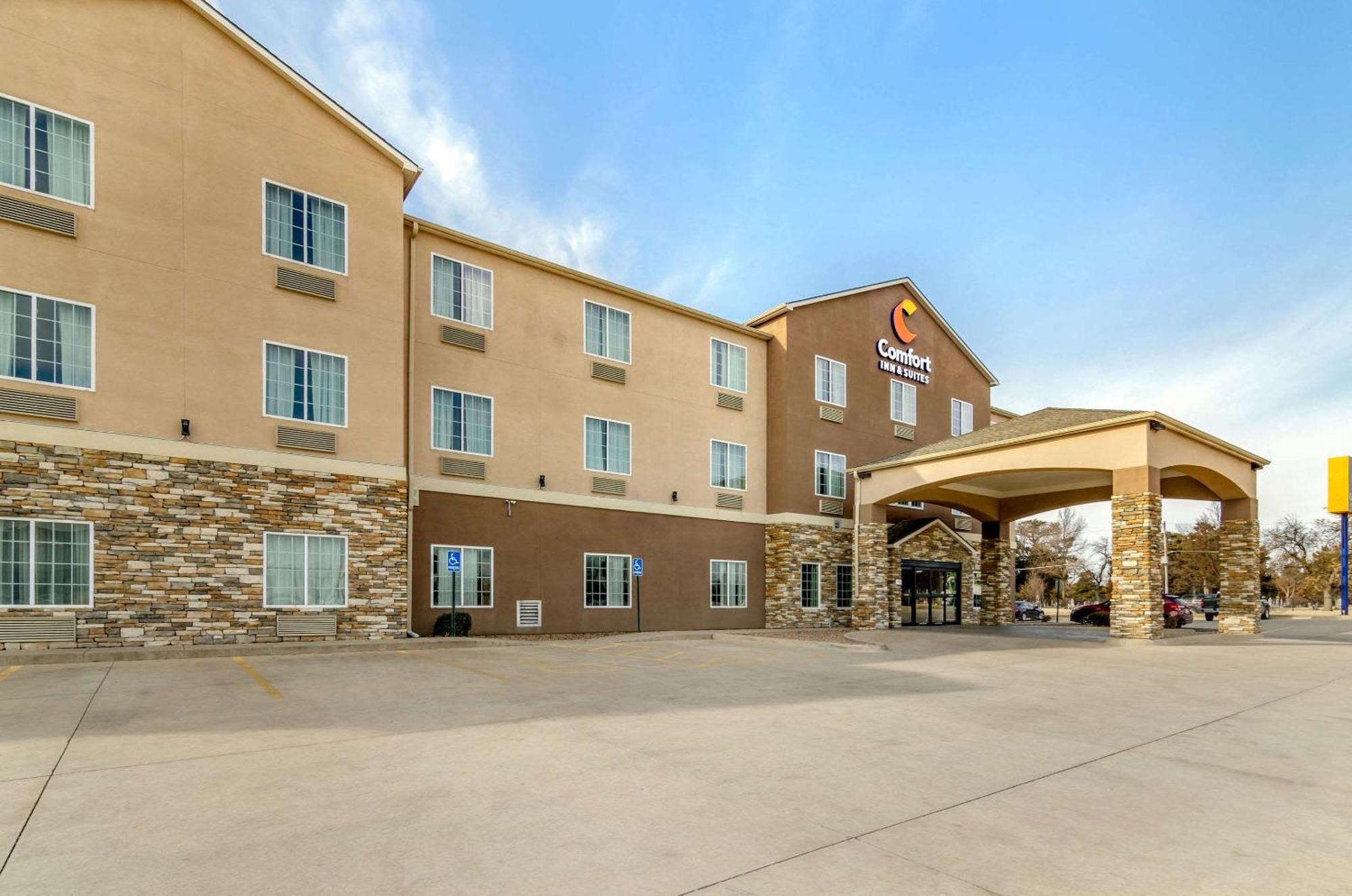 Comfort Inn & Suites Near Bethel College Newton Εξωτερικό φωτογραφία