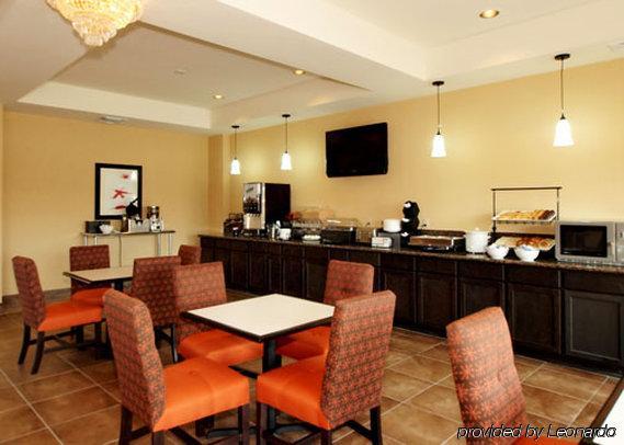 Comfort Inn & Suites Near Bethel College Newton Εστιατόριο φωτογραφία